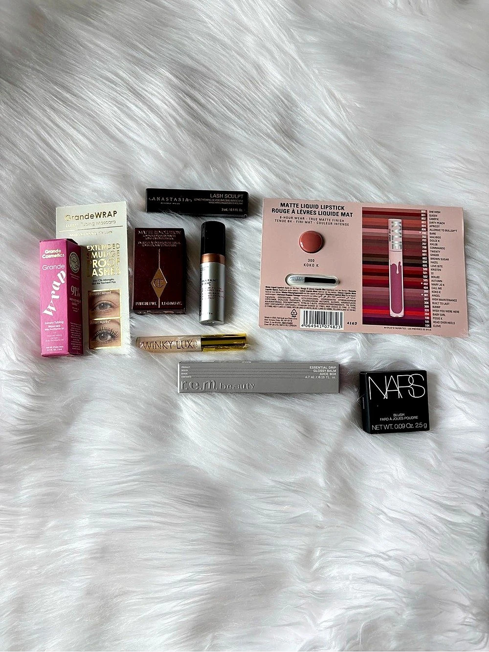 🆕🆕8 Piece Makeup Sample Bundle
